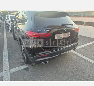 Photo 1 of 36: 2020 Mercedes-Benz GLA250 4Matic — Korean insurance auction