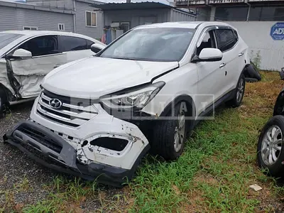 Photo 1 of 7: 2014 Hyundai Santa Fe 2.0 — Korean insurance auction