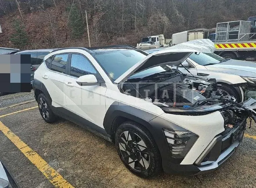 Photo 2 of 17: 2023 Hyundai Kona Hybrid — Korean insurance auction