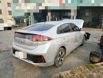 Photo 1 of 21: 2016 Hyundai IONIQ Hybrid, VIN KMHC751CGGU003937 — Korean insurance auction