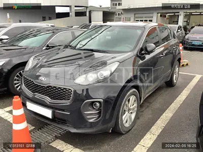 Photo 1 of 9: 2018 Kia Sportage, VIN KNAPN815GJK474353 — Korean insurance auction