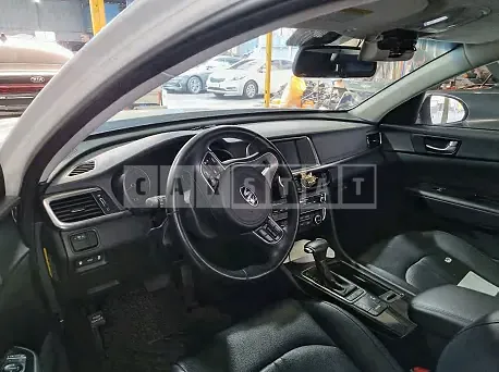 Photo 2 of 5: 2016 Kia K5, VIN KNAGX411BGA053141 — Korean insurance auction
