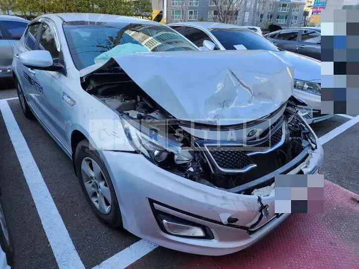 Photo 2 of 8: 2015 Kia K5 2.0(LPG) — Korean insurance auction