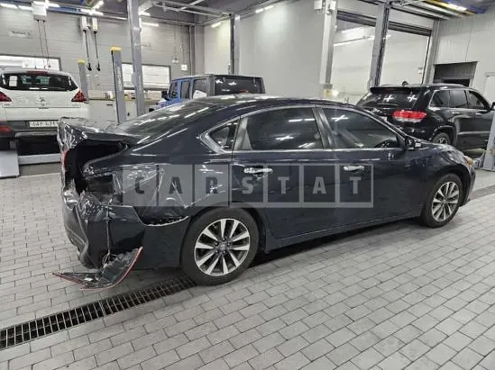 Photo 2 of 20: 2017 Nissan Altima 2.5 — Korean insurance auction