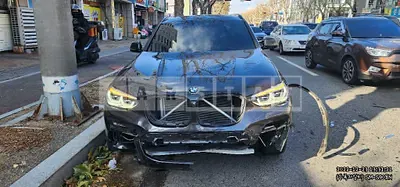 Photo 1 of 17: 2020 BMW X4 xDrive20d M Sport Package, VIN WBAVJ9101L9A44840 — Korean insurance auction