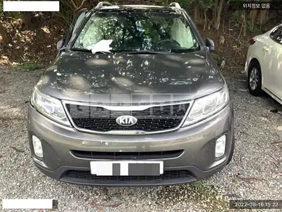 Photo 1 of 11: 2014 Kia Sorento R 2.0 — Korean insurance auction