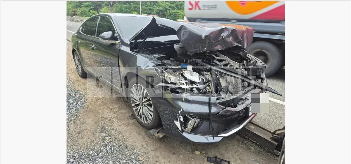 Photo 2 of 23: 2019 Kia K7 LPG — Korean insurance auction
