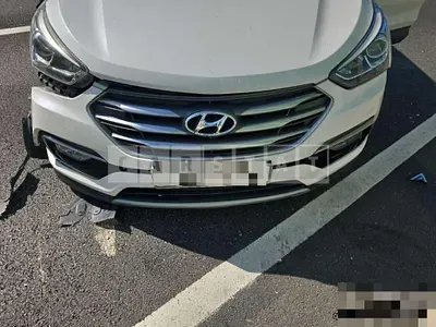 Photo 1 of 7: 2016 Hyundai Santa Fe DM — Korean insurance auction