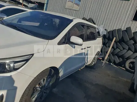 Photo 2 of 6: 2016 Kia Carnival — Korean insurance auction