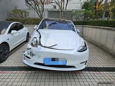 Photo 1 of 23: 2024 Tesla Model Y Long Range — Korean insurance auction