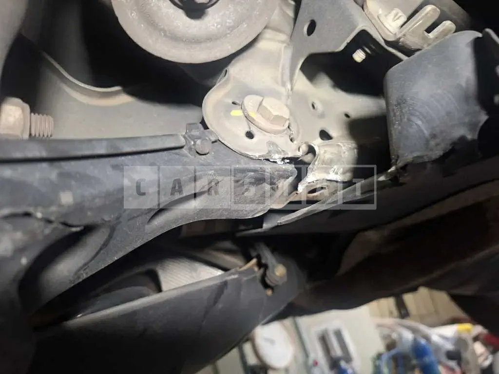 Photo 2 of 15: 2023 Mercedes-Benz GLB250 4Matic — Korean insurance auction