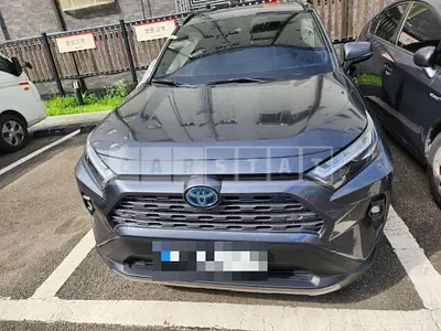 Photo 1 of 37: 2023 Toyota Lave 4 Hybrid AWD — Korean insurance auction