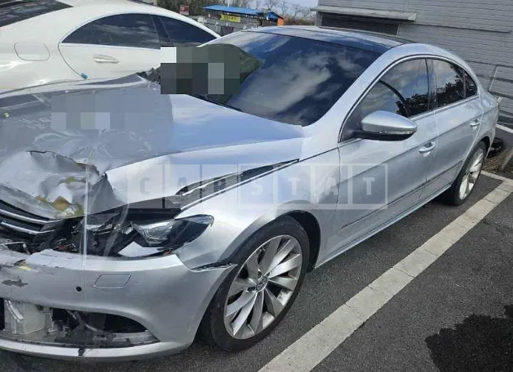 Photo 2 of 8: 2014 Volkswagen CC 2.0 TDI Blue Motion 4M — Korean insurance auction