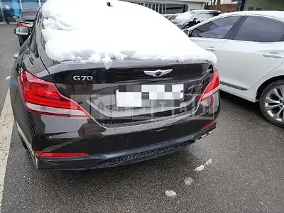 Photo 1 of 20: 2017 Genesis G70 2.0T, VIN KMTG241ABJU004246 — Korean insurance auction