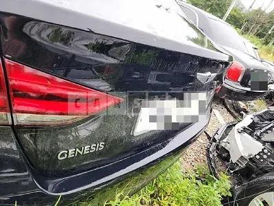 Photo 1 of 49: 2016 Genesis Dh — Korean insurance auction
