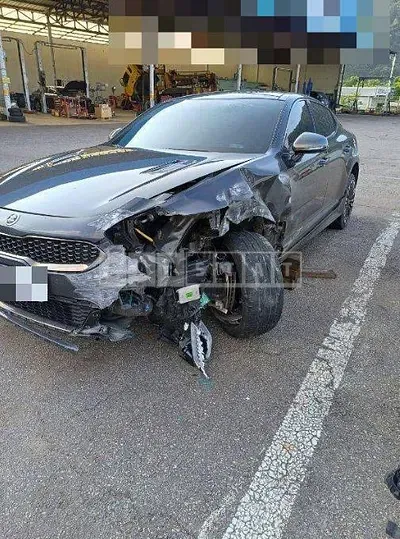 Photo 1 of 7: 2018 Kia Stinger 2.0, VIN KNAE351ABJS028576 — Korean insurance auction