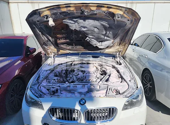 Photo 2 of 26: 2016 BMW 528i xDrive, VIN WBA5A7103GG297015 — Korean insurance auction