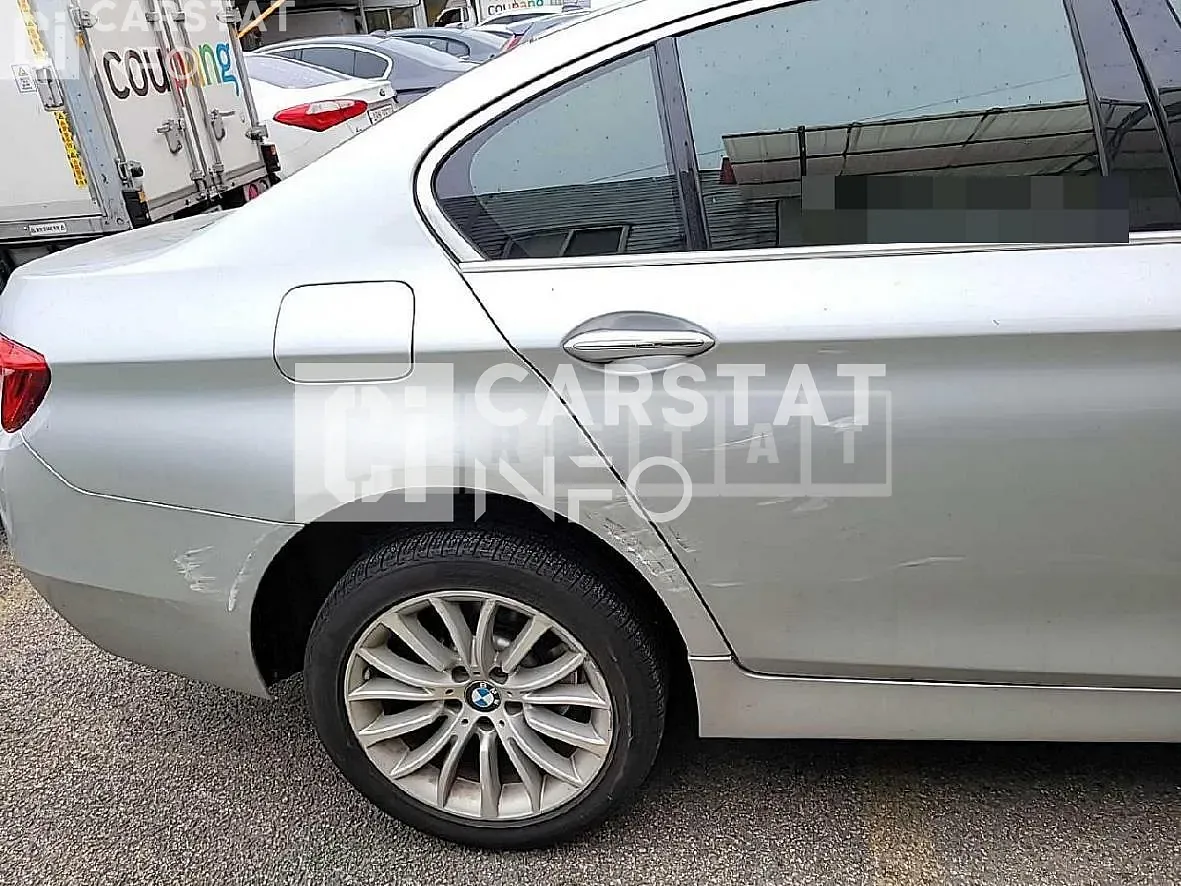 Photo 2 of 17: 2016 BMW 528i — Korean insurance auction