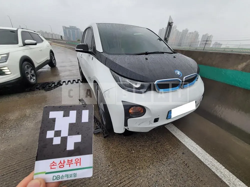 Photo 2 of 19: 2015 BMW i3, VIN WBY1Z2107GV308685 — Korean insurance auction