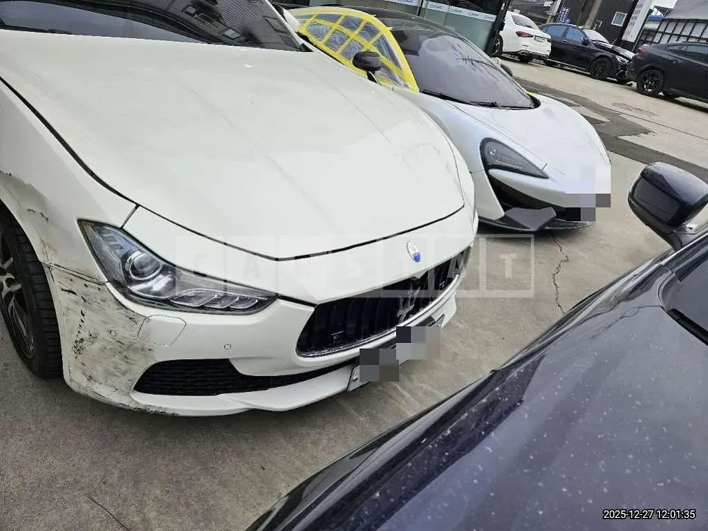 Photo 2 of 7: 2017 Maserati Ghibli — Korean insurance auction