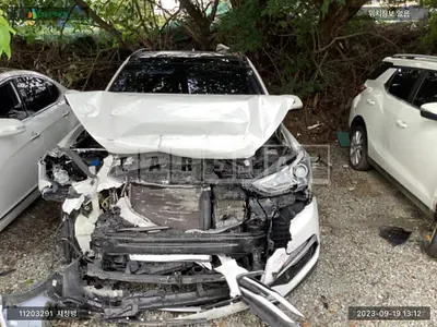 Photo 1 of 12: 2016 Hyundai Santa Fe, VIN KMHSW81UBGU627497 — Korean insurance auction
