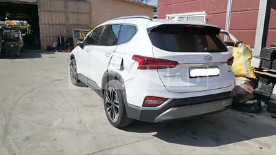Photo 1 of 12: 2019 Hyundai Santa Fe, VIN KMHS381BBKU064020 — Korean insurance auction