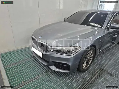 Photo 1 of 14: 2018 BMW 520d xDrive, VIN WBAJC5106JG860997 — Korean insurance auction