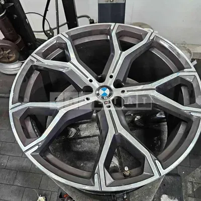 Photo 1 of 11: 2021 BMW Wheel X6 xDrive 40i Wheel, VIN WBACY610XM9H32175 — Korean insurance auction