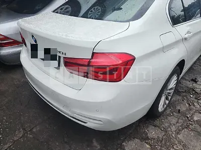 Photo 1 of 29: 2018 BMW 320i — Korean insurance auction