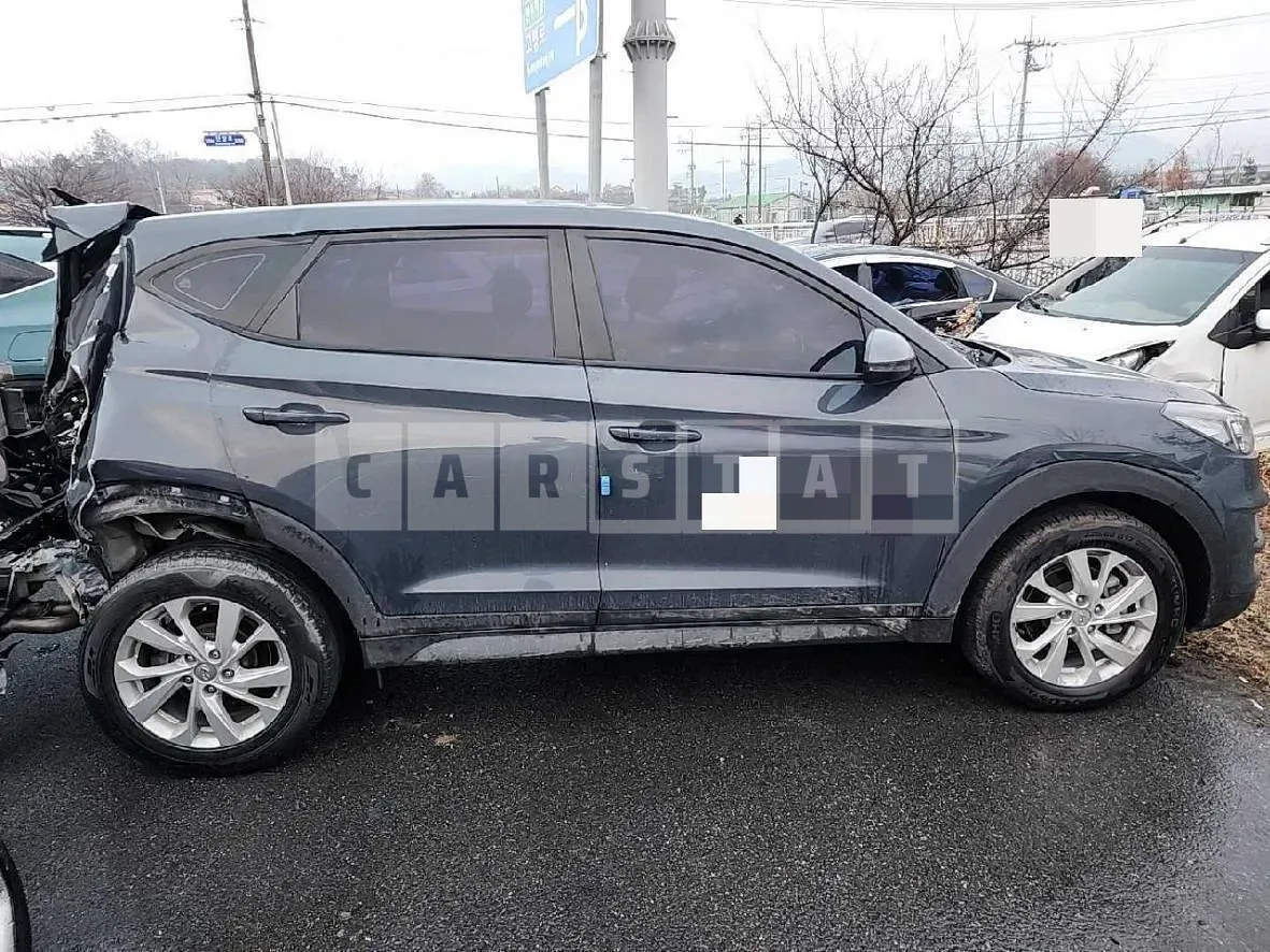 Photo 2 of 11: 2020 Hyundai Tucson TL 4WD, VIN KMHJ281ADLU270830 — Korean insurance auction