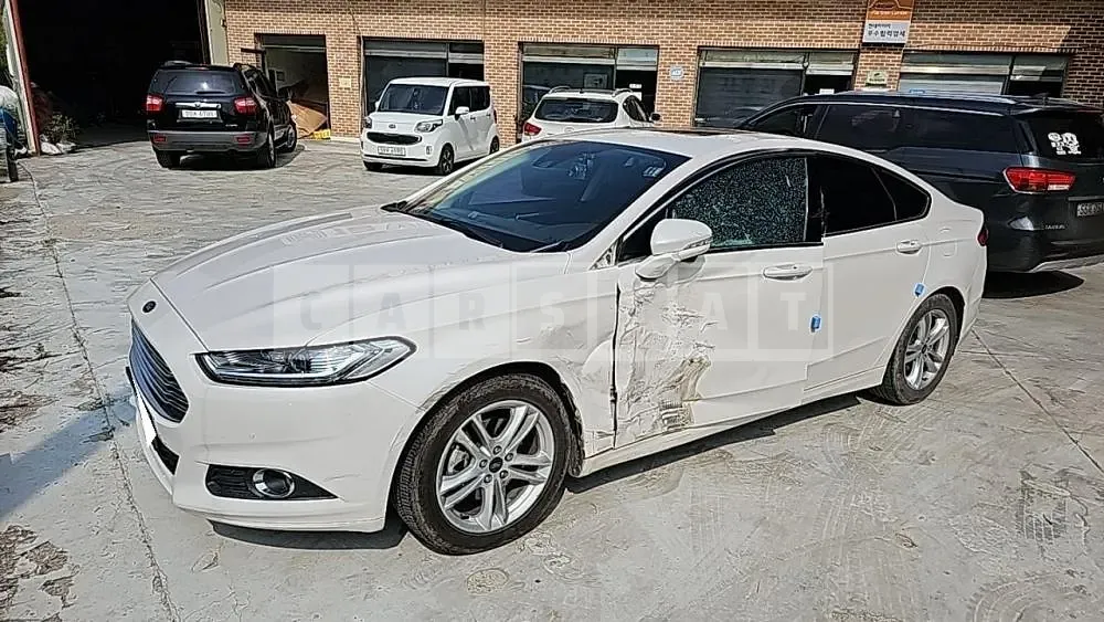Photo 2 of 5: 2015 Ford Mondeo, VIN WF0DXXWPCFFC74191 — Korean insurance auction