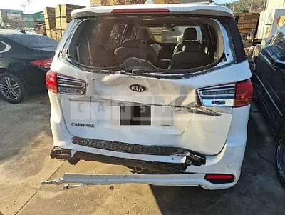 Photo 1 of 22: 2020 Kia Carnivals — Korean insurance auction