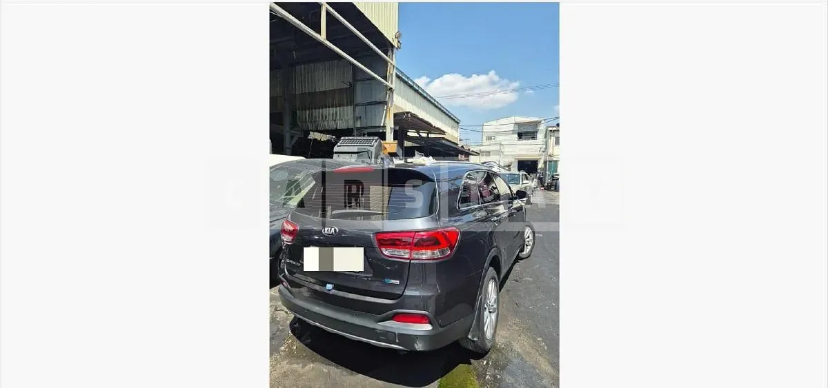 Photo 2 of 10: 2016 Kia Sorento — Korean insurance auction