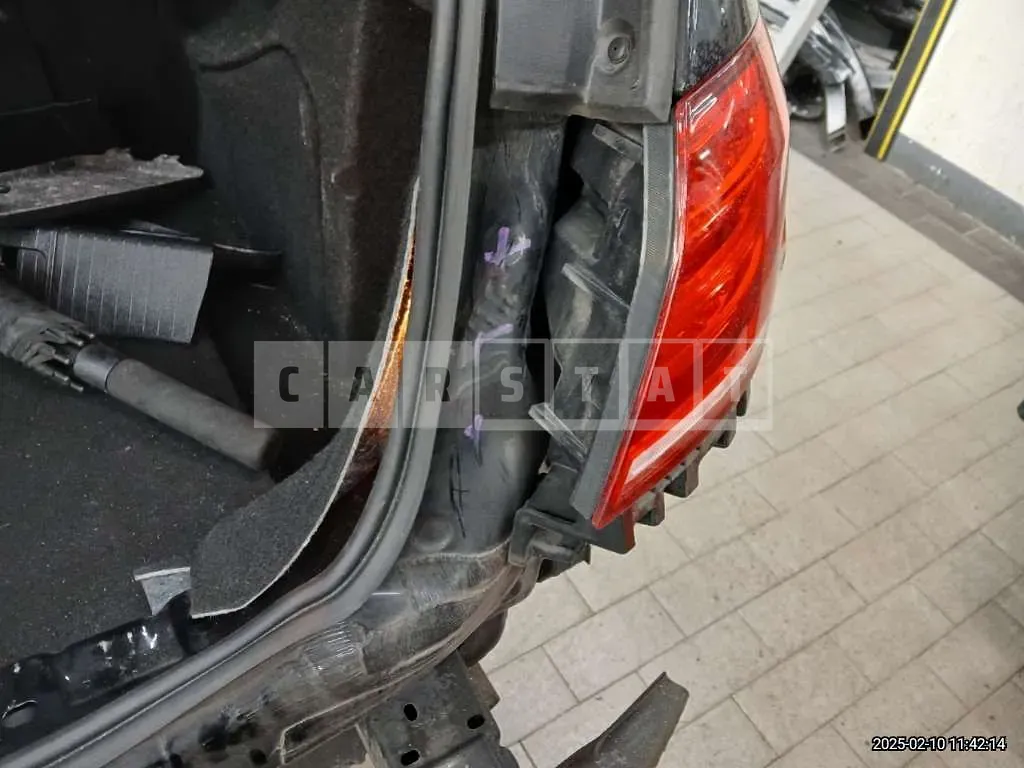 Photo 2 of 24: 2016 Mercedes-Benz E220 BlueTec — Korean insurance auction