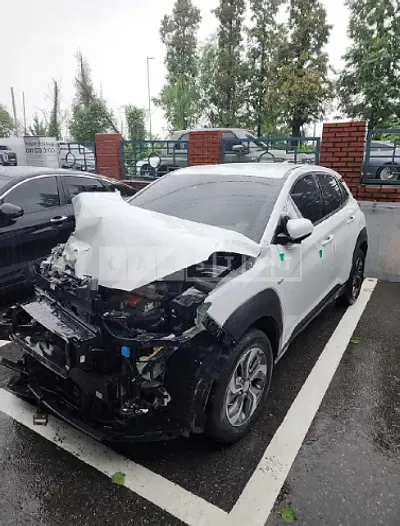 Photo 1 of 7: 2020 Hyundai Kona, VIN KMHK381EGLU046876 — Korean insurance auction