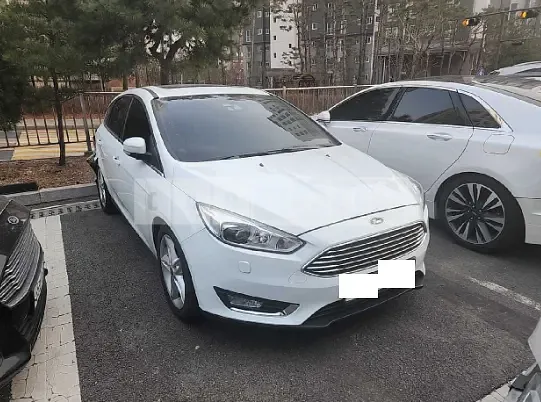 Photo 2 of 9: 2016 Ford Focus 1.5, VIN WF05XXGCCGFU19380 — Korean insurance auction