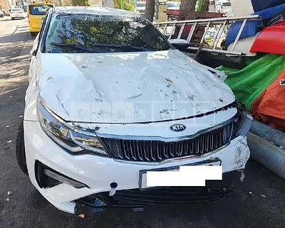 Photo 1 of 19: 2019 Kia K5, VIN KNAGT416BKA299775 — Korean insurance auction