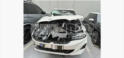 Photo 1 of 47: 2025 BMW 320i — Korean insurance auction