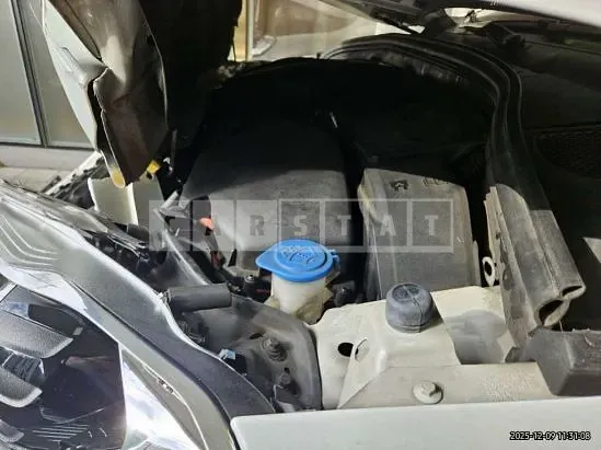 Photo 2 of 31: 2017 Volvo XC60 D3, VIN YV1DZARBDH2122649 — Korean insurance auction