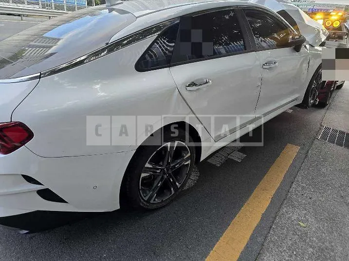 Photo 2 of 13: 2021 Kia K5 2.0 — Korean insurance auction