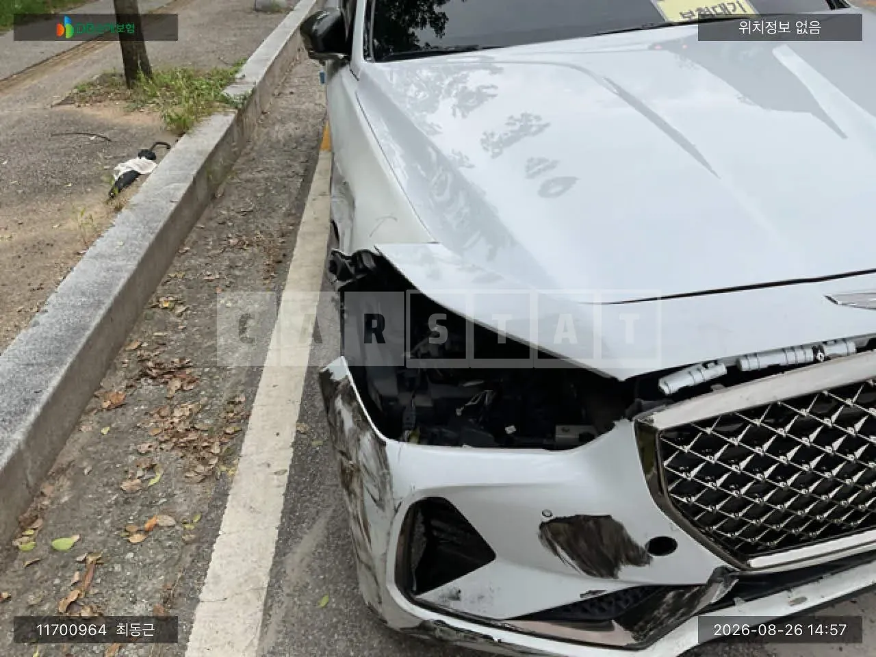 Photo 2 of 16: 2017 Genesis G70, VIN KMTG341ABJU001211 — Korean insurance auction