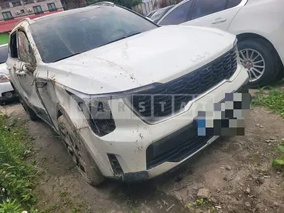Photo 1 of 12: 2023 Kia Sorento 4WD — Korean insurance auction