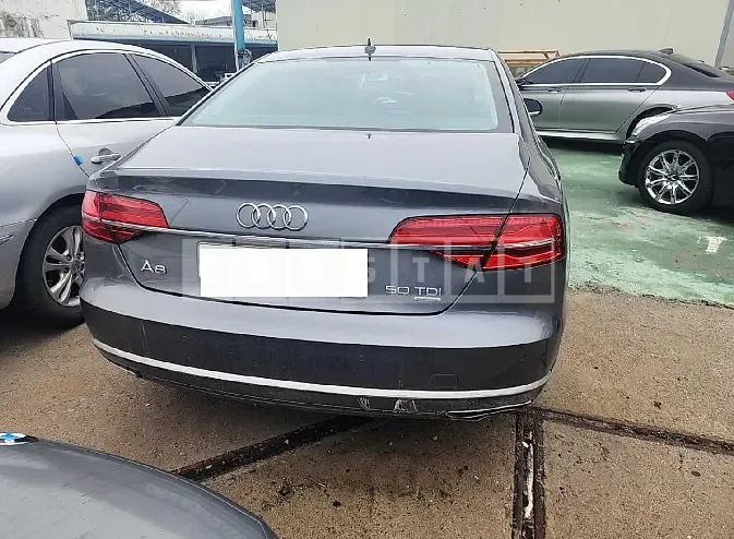 Photo 2 of 11: 2016 Audi A8 50 TDI Four — Korean insurance auction