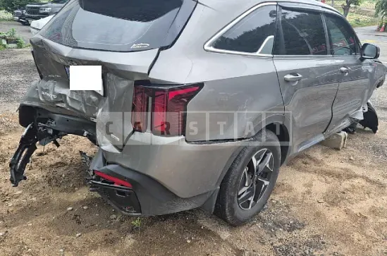 Photo 2 of 28: 2025 Kia Sorento, VIN KNARG81GDSA384071 — Korean insurance auction