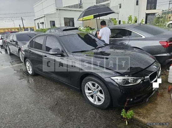 Photo 2 of 9: 2016 BMW 320d Efficient Dynamics Edition — Korean insurance auction