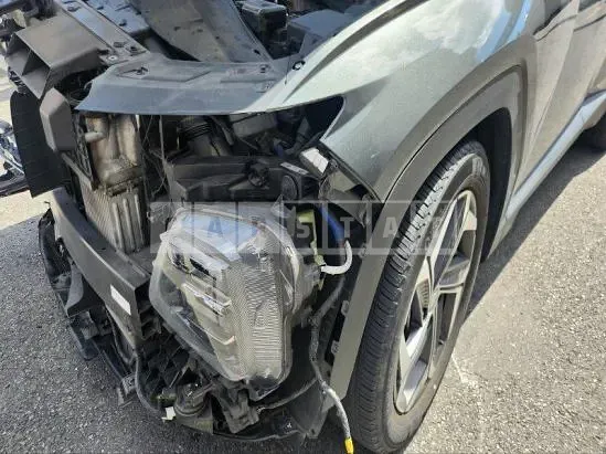 Photo 2 of 10: 2021 Hyundai Tucson — Korean insurance auction