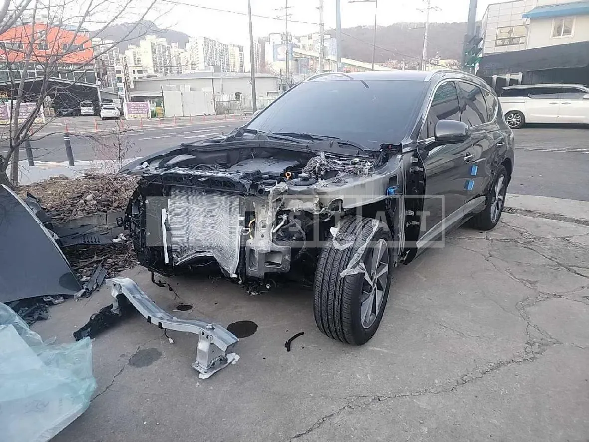 Photo 2 of 10: 2023 Genesis GV80 — Korean insurance auction