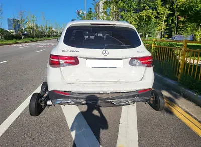 Photo 1 of 10: 2017 Mercedes-Benz GLC220d 4Matic, VIN WDC0G0FB7HF175725 — Korean insurance auction
