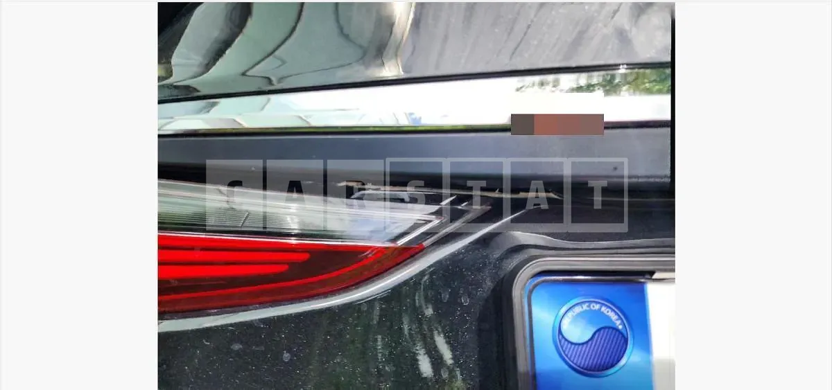 Photo 2 of 34: 2025 Lexus ES300h — Korean insurance auction