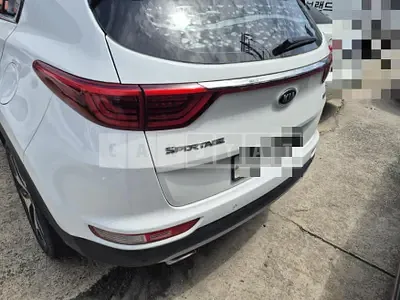 Photo 1 of 24: 2017 Kia Sportage 2.0 — Korean insurance auction